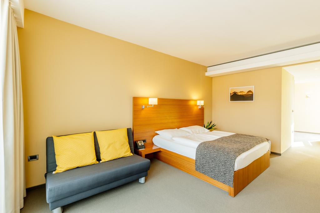 hotel-6
