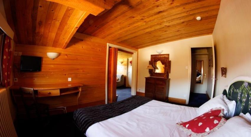 Шале zermatt peak. Отель le chalet zannier интерьер. Отель в стиле шале. Гостиничный номер в стиле шале. Гостиница chalet.