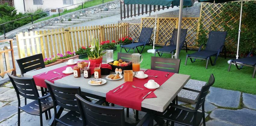 Hotel Meublè Meridiana A Cervinia Italia Mountvacationit