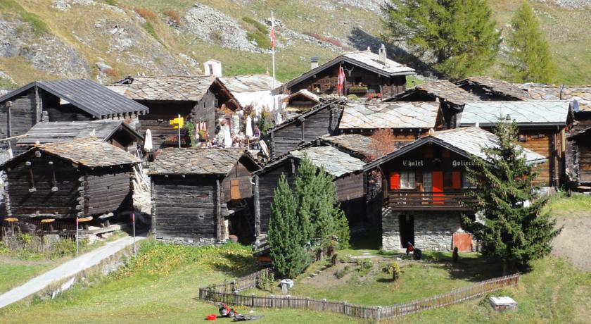 Haus St. Bernhard, Zermatt, Švica MountVacation.si