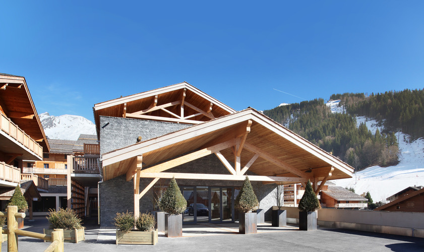 Hôtel Prestige Odalys Le Chamois In La Clusaz France - 
